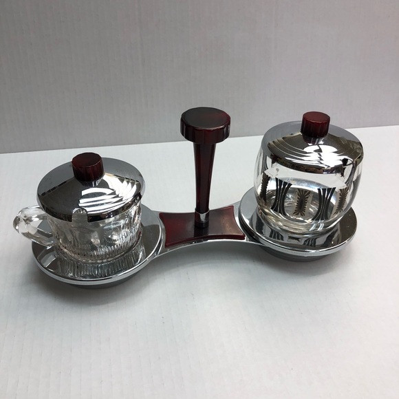 Vintage Bakelite glassware tray set - Picture 2 of 6